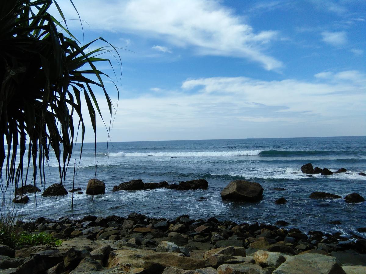 Lotus Dreams Guesthouse Weligama Exterior foto