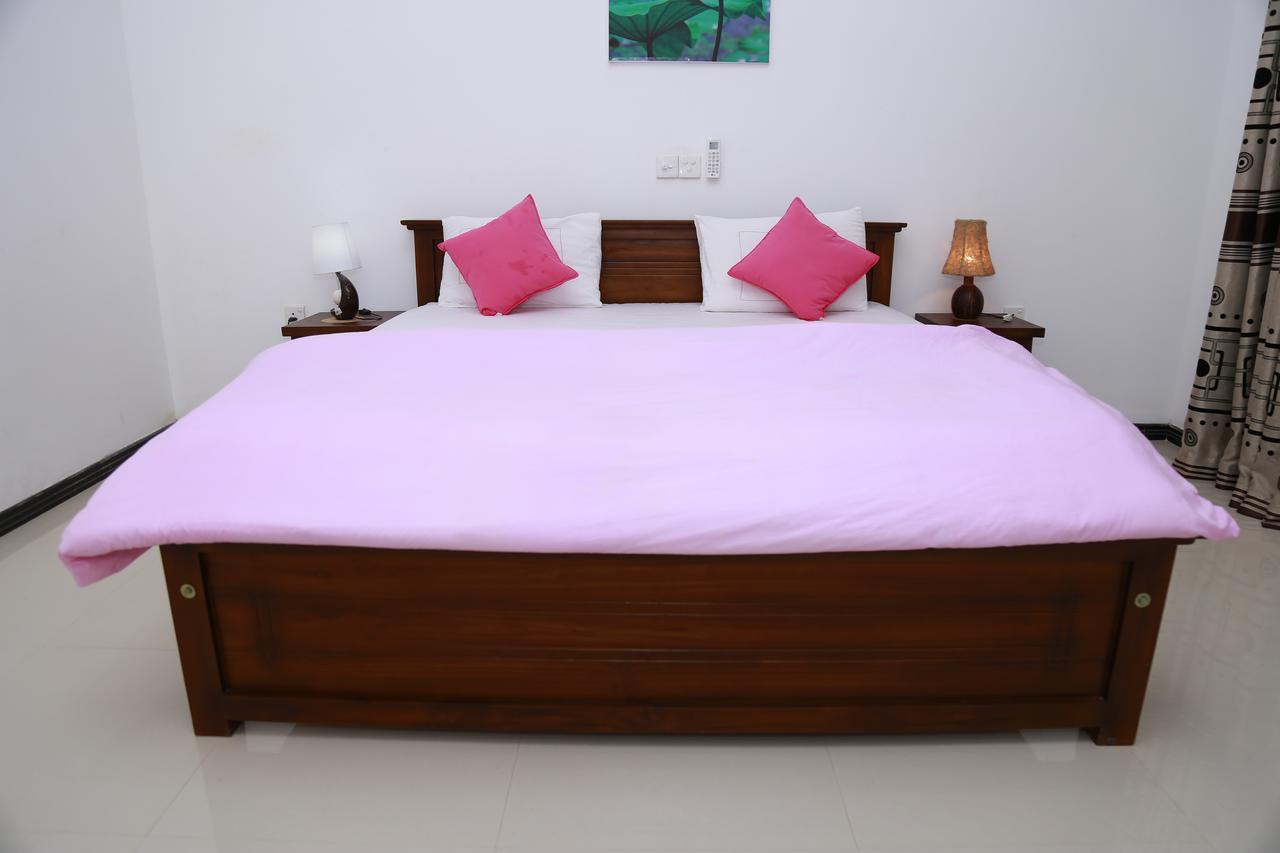 Lotus Dreams Guesthouse Weligama Exterior foto