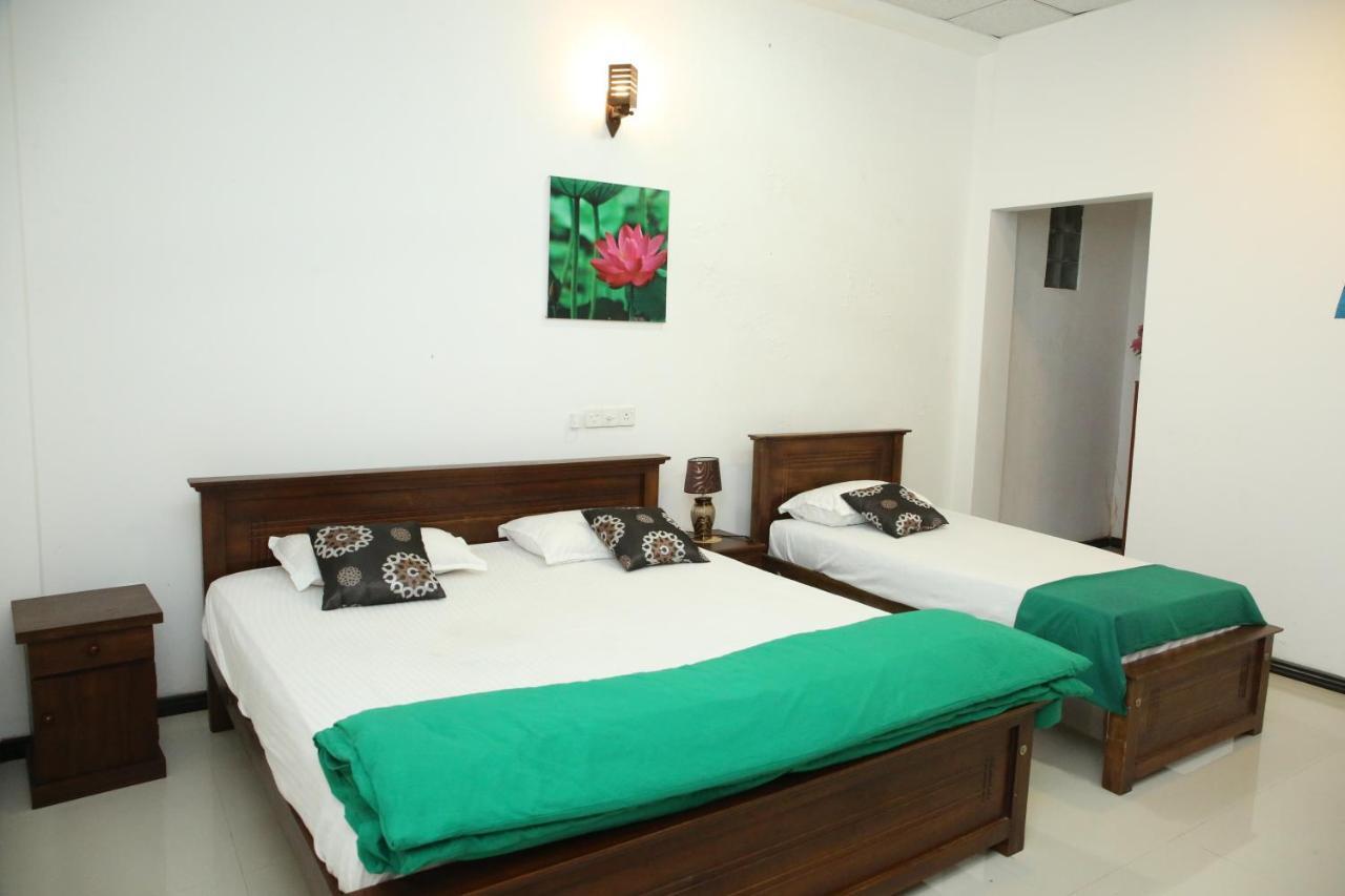 Lotus Dreams Guesthouse Weligama Exterior foto